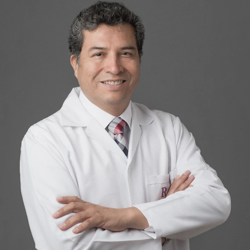 Dr. Roosevelt Gómez Neyra dermatologo en Tacna