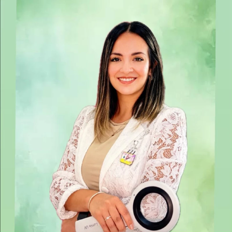 Dra. Flor de María Castañeda Ramos dermatologa en Trujillo